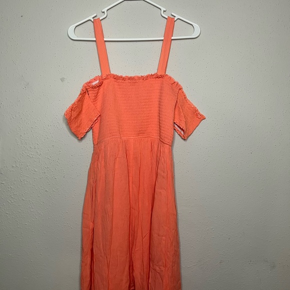 Venus Cold Shoulder Dress - Picture 5 of 5